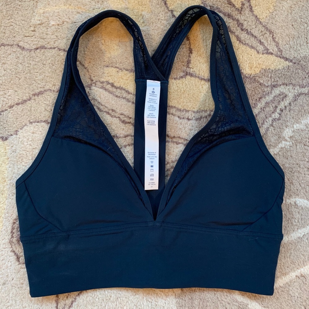 Lululemon sports bra